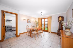 Dining Area - click for photo gallery